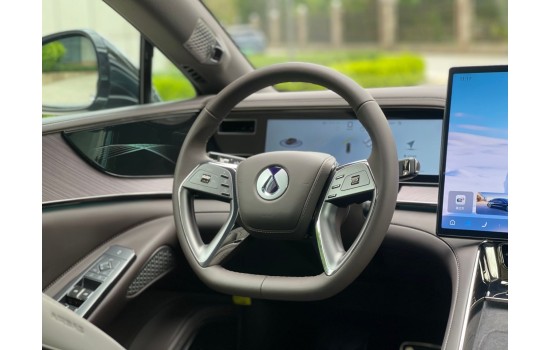 Denza Z9 Dmi, Max  2024, пробіг 2,7 тисяч км